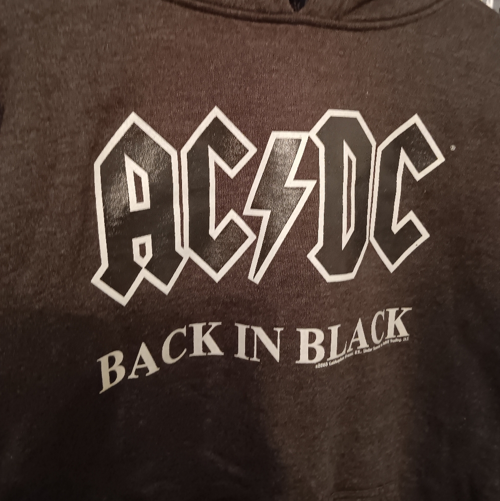 AC/DC- Back in Black- US and Canada (1980) tour. Reprint (2005) Brand-new hoodie